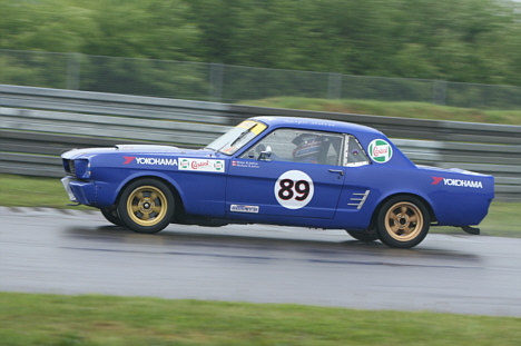 Kasper Stoltze er bedst kendt som chauffør på ”Blue Thunder”, den flotte historiske Ford Mustang.